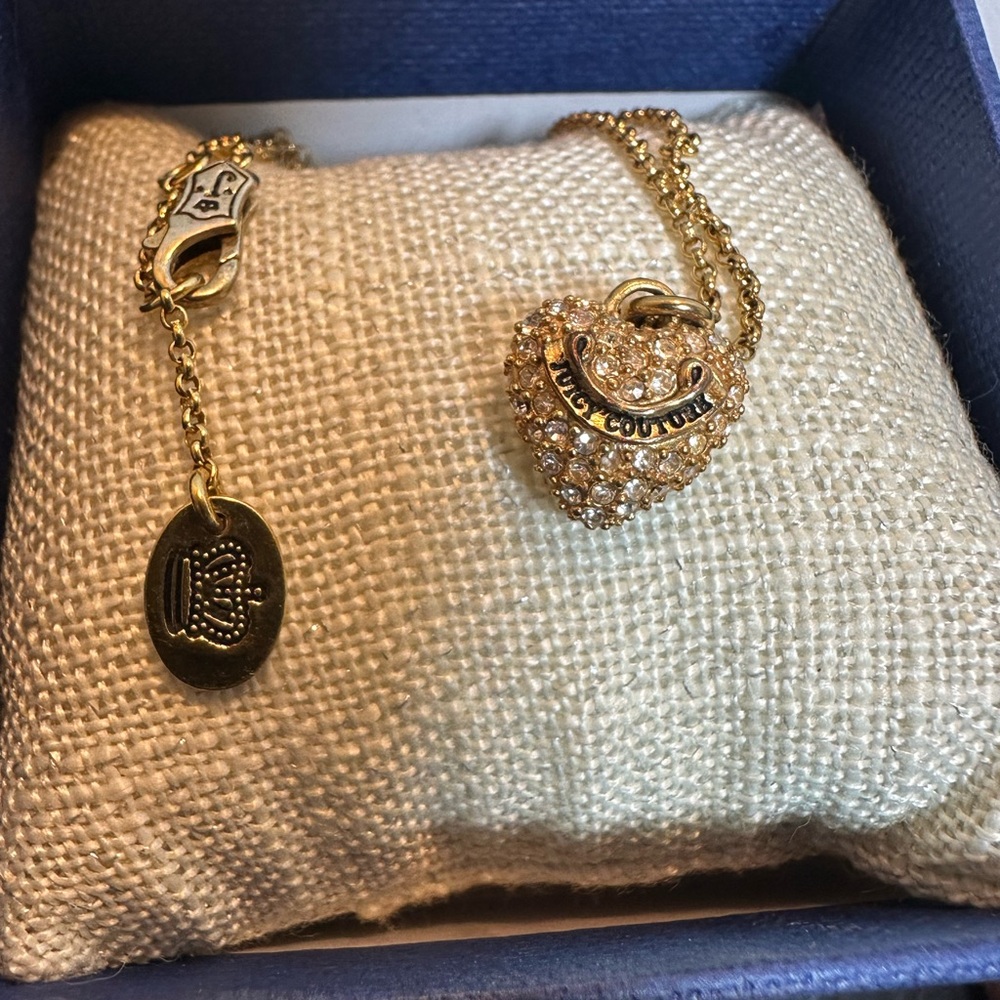 Vintage juicy couture gold tone heart necklace